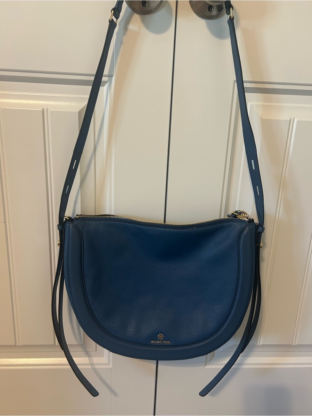 New Michael Kors Navy Pebbled Leather Crescent Crossbody with Gold Hardware